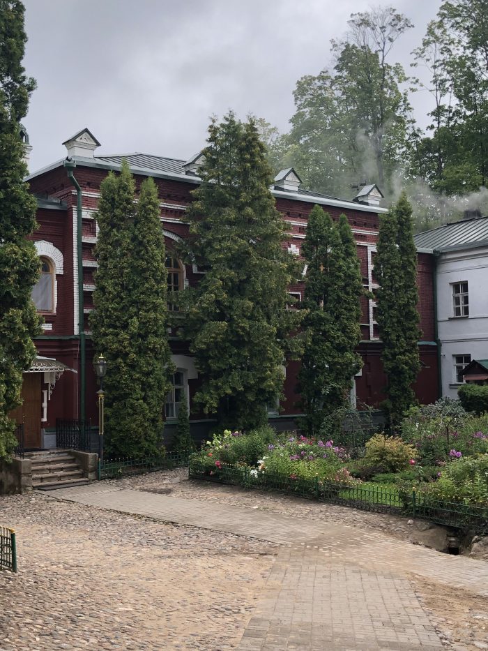 буфет псково печерский монастырь