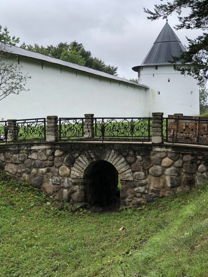 буфет псково печерский монастырь