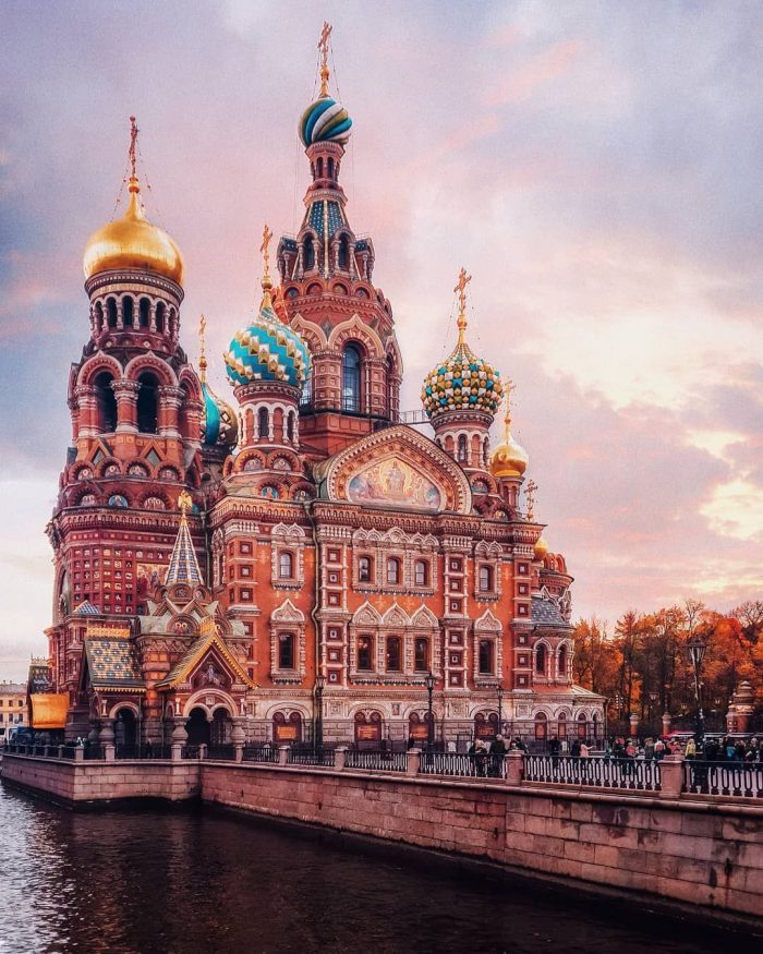 Красивые церкви и соборы Санкт-Петербурга