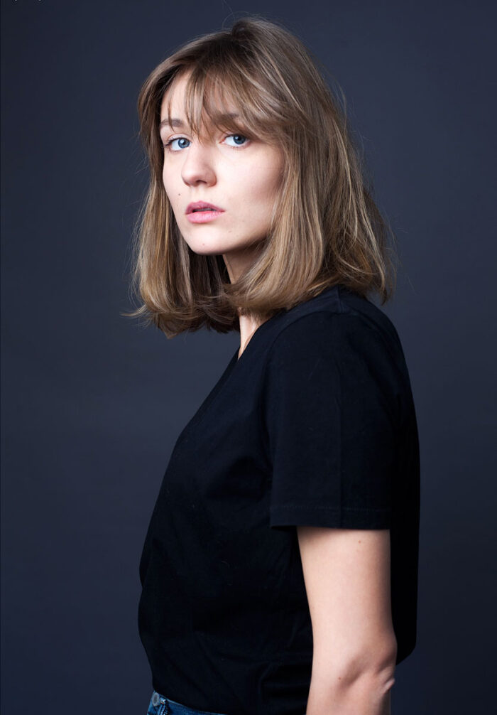 iRGDGhKCRiWpP8UF8jgNjqD8Gv8 беспринципные актеры и роли директриса школы